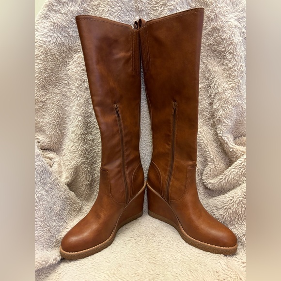NWOT Zodiac Boots Women's 8 Cognac Iggy Knee High Wedge Side Zipper Almond Toe - Picture 3 of 12